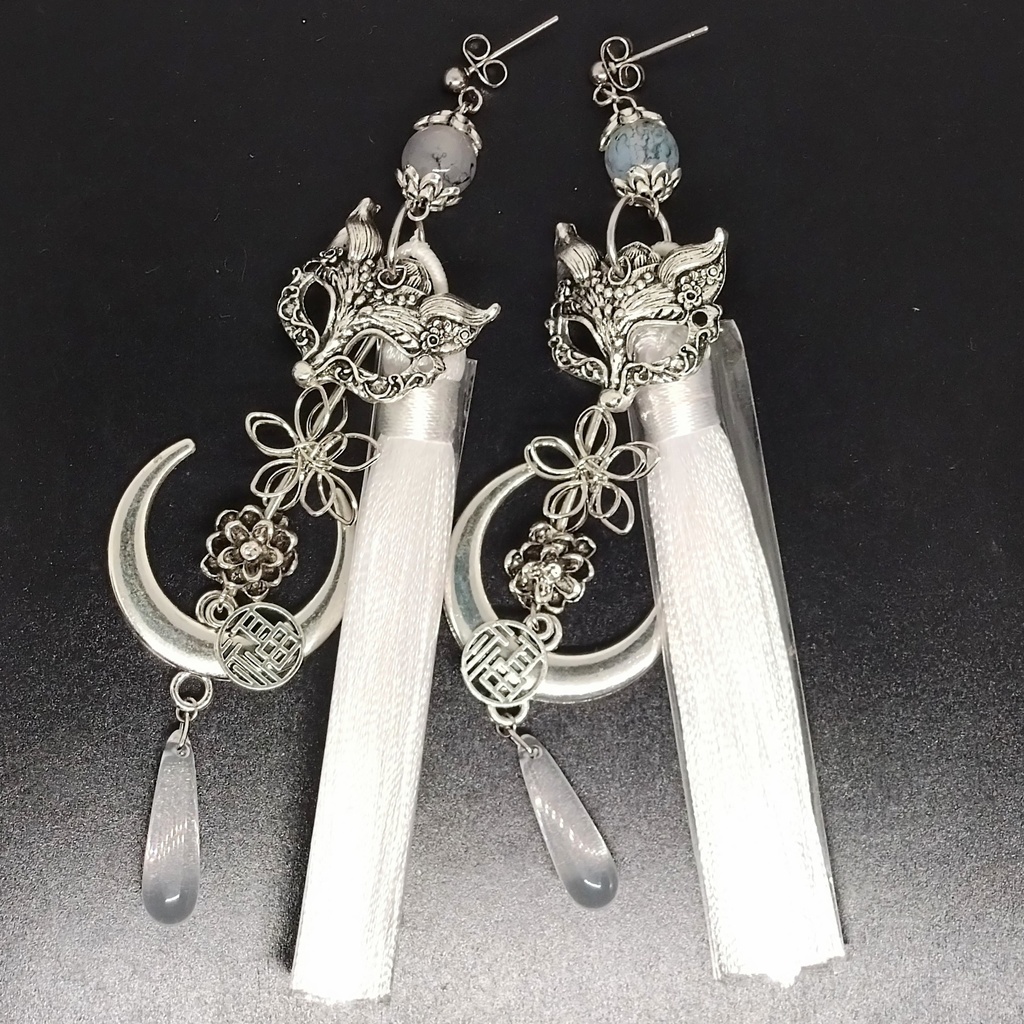 狐面の男イメージピアス