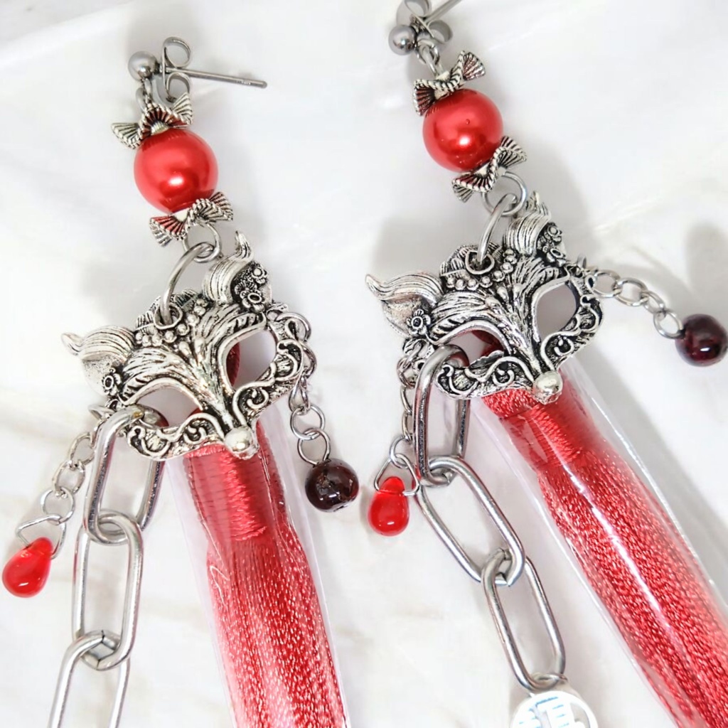 狐の嫁入りピアス【赤】