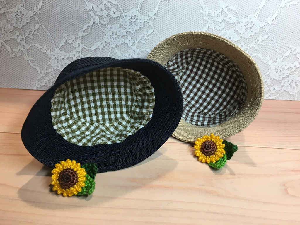 バケットハット/ひまわりバッジ付き