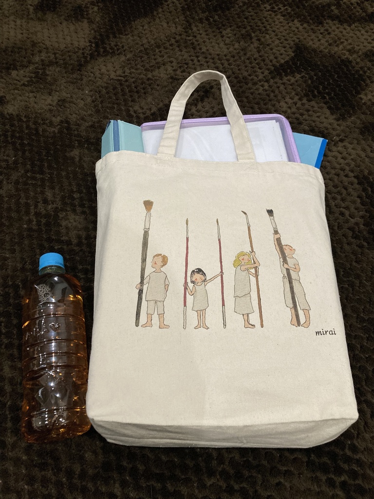 お絵描きの妖精トート(Mサイズ)