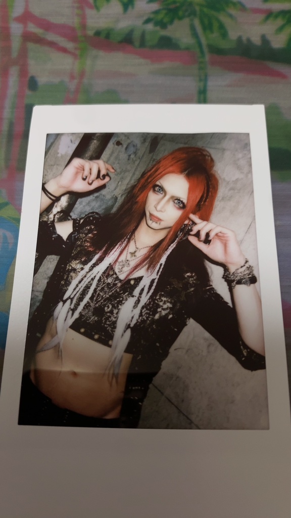 10/12MV撮影時ネット限定チェキ