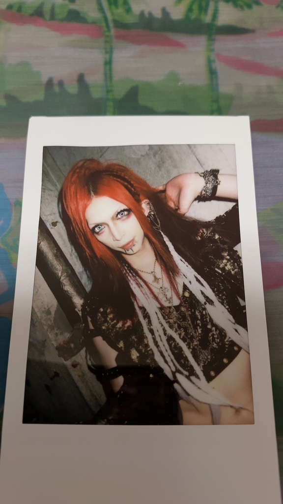 10/12MV撮影時ネット限定チェキ