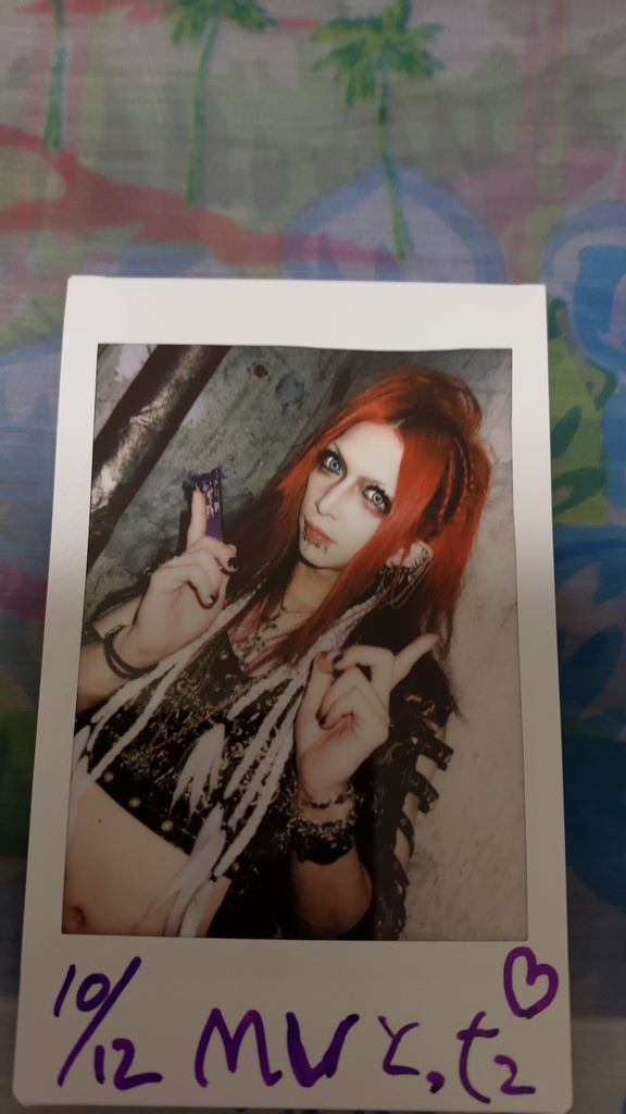 10/12MV撮影時ネット限定チェキ