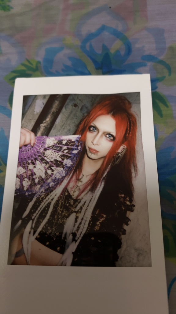 10/12MV撮影時ネット限定チェキ