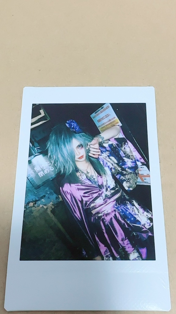 8/24ホリデー新宿　ライブチェキ　