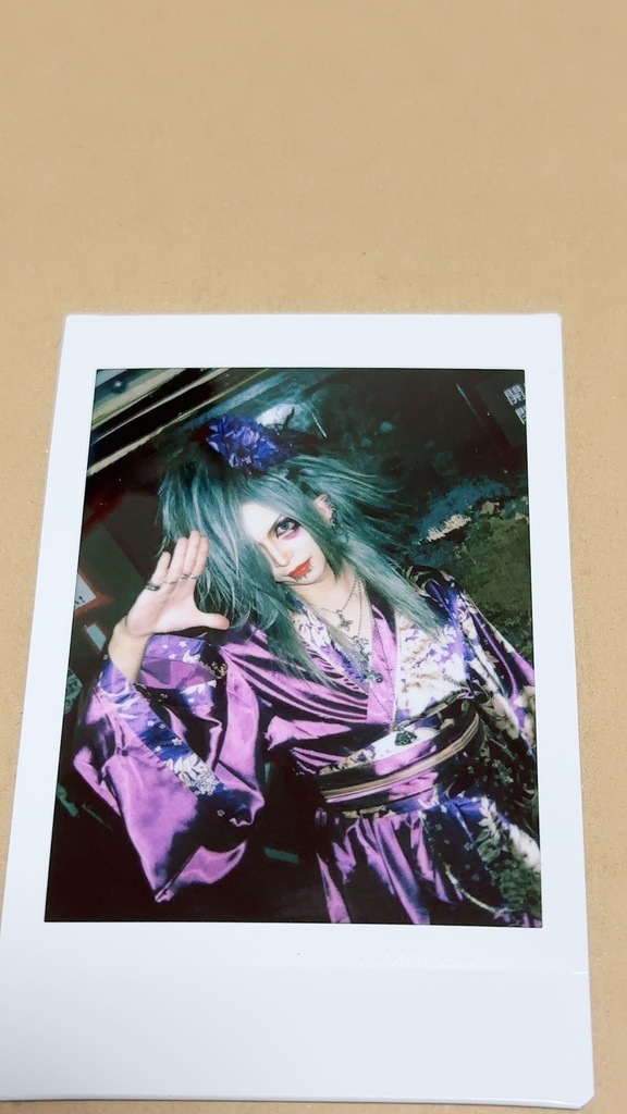 8/24ホリデー新宿　ライブチェキ　