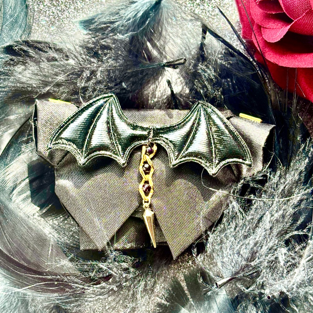 デビル・テールコート