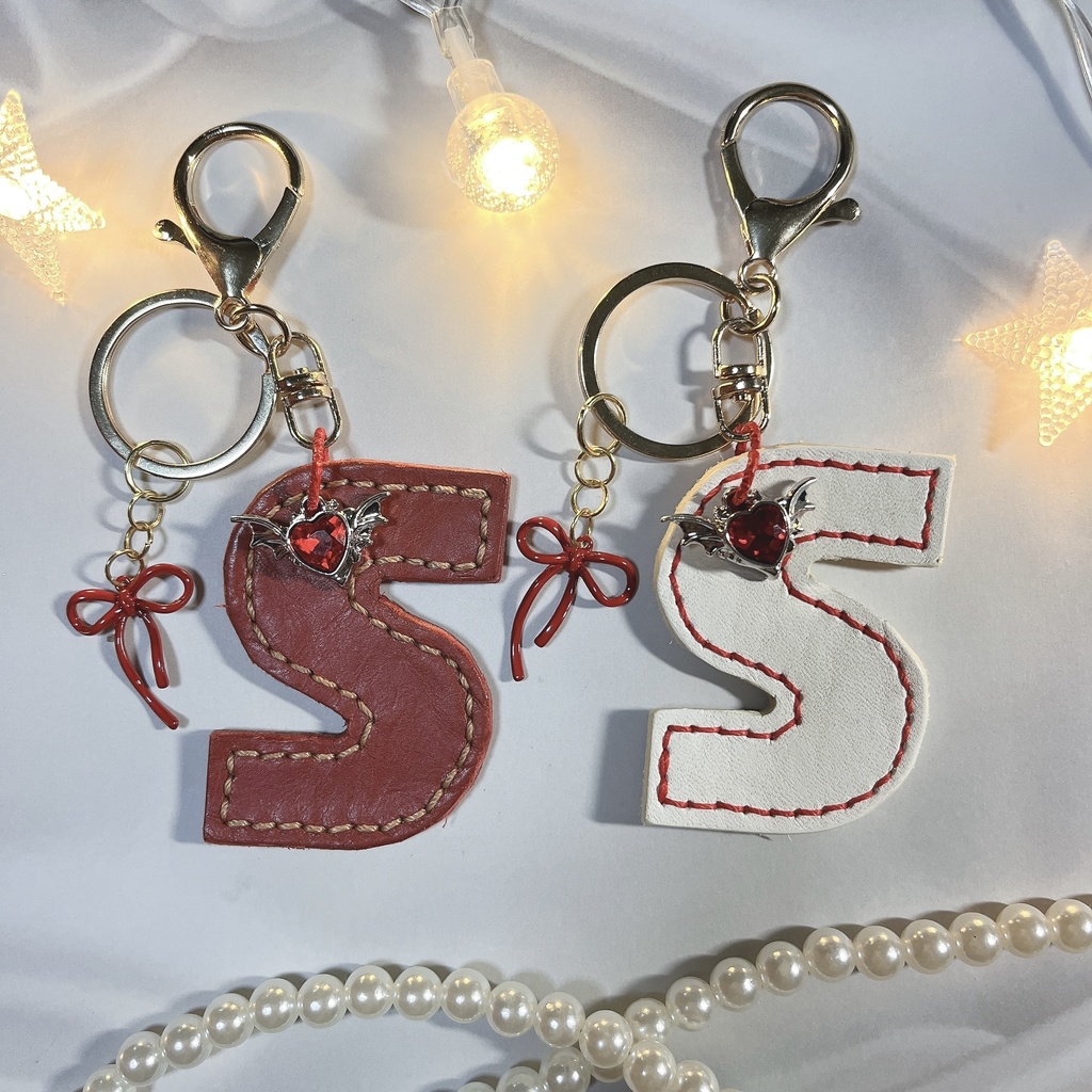 イニシャルバッグチャーム