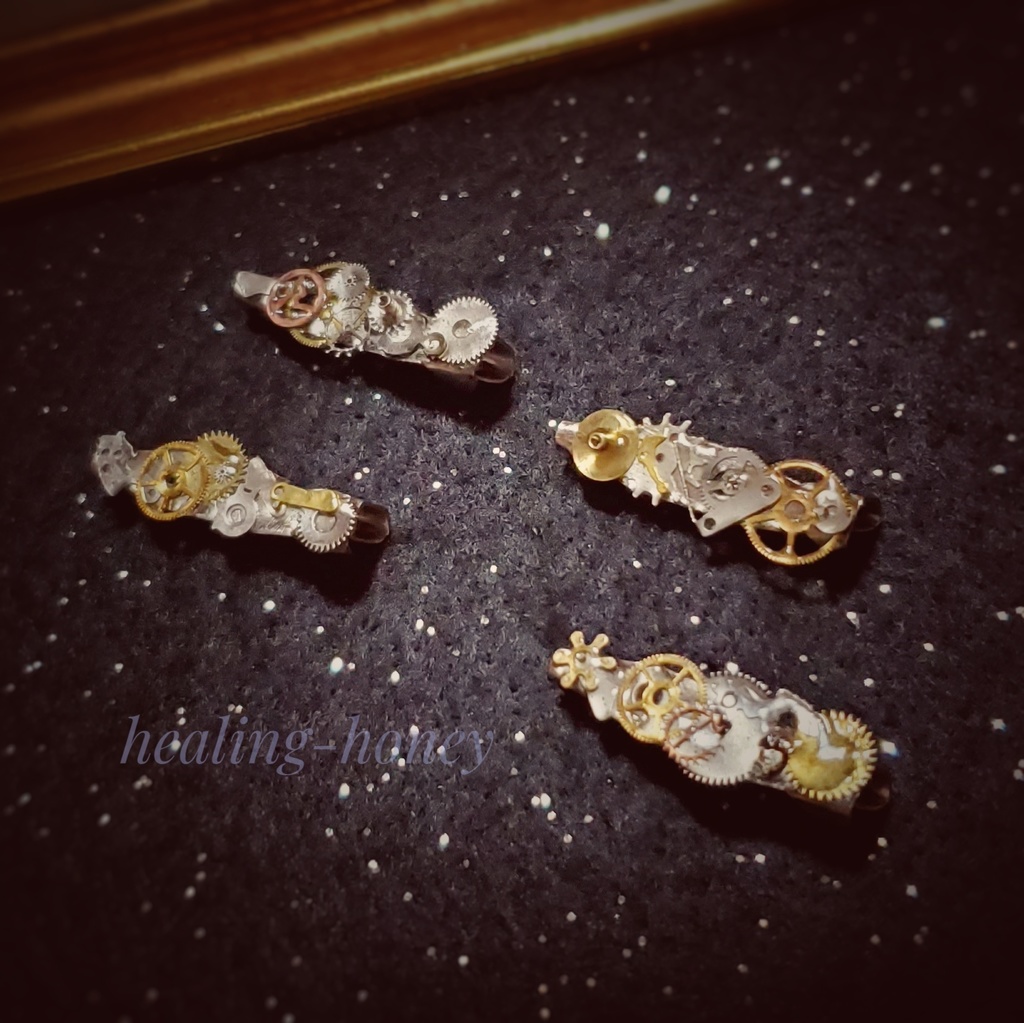 「セカイの一部」ミニ歯車たちのブローチ