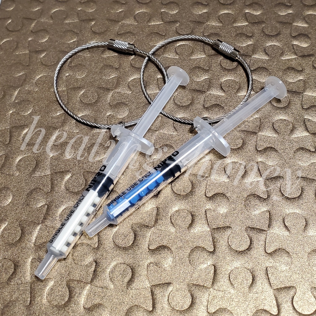 固形型感情保管用注射筒【全6色】注射器×ブロックの感情キーリング