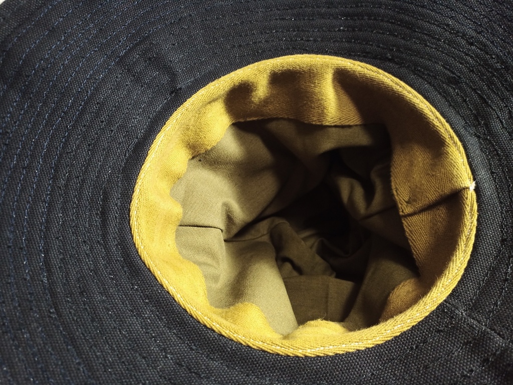 魔女帽子(リボン&ピアス)約55cm 女性用Sサイズ相当