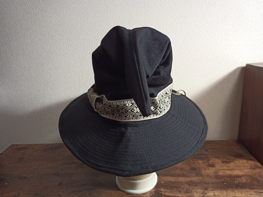 魔女帽子(リボン&ピアス)約55cm 女性用Sサイズ相当