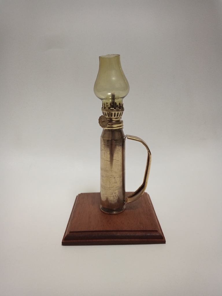 砲弾薬莢オイルランプ(茶)