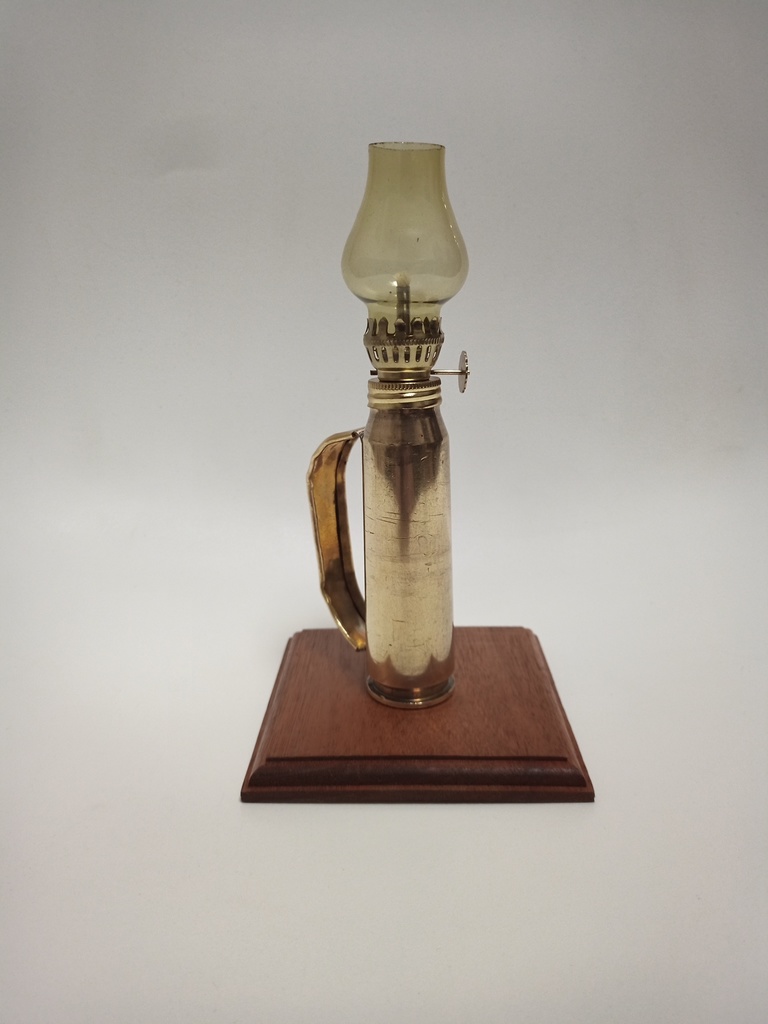 砲弾薬莢オイルランプ(茶)