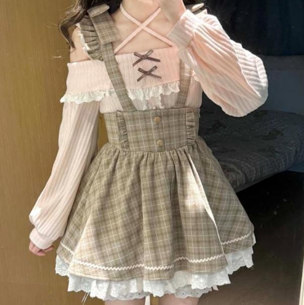 送料無料♡オフショルトップス＆オーバーオールスカート　set35★