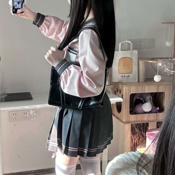 送料無料♡桜カラーのセーラー服 seifuku57