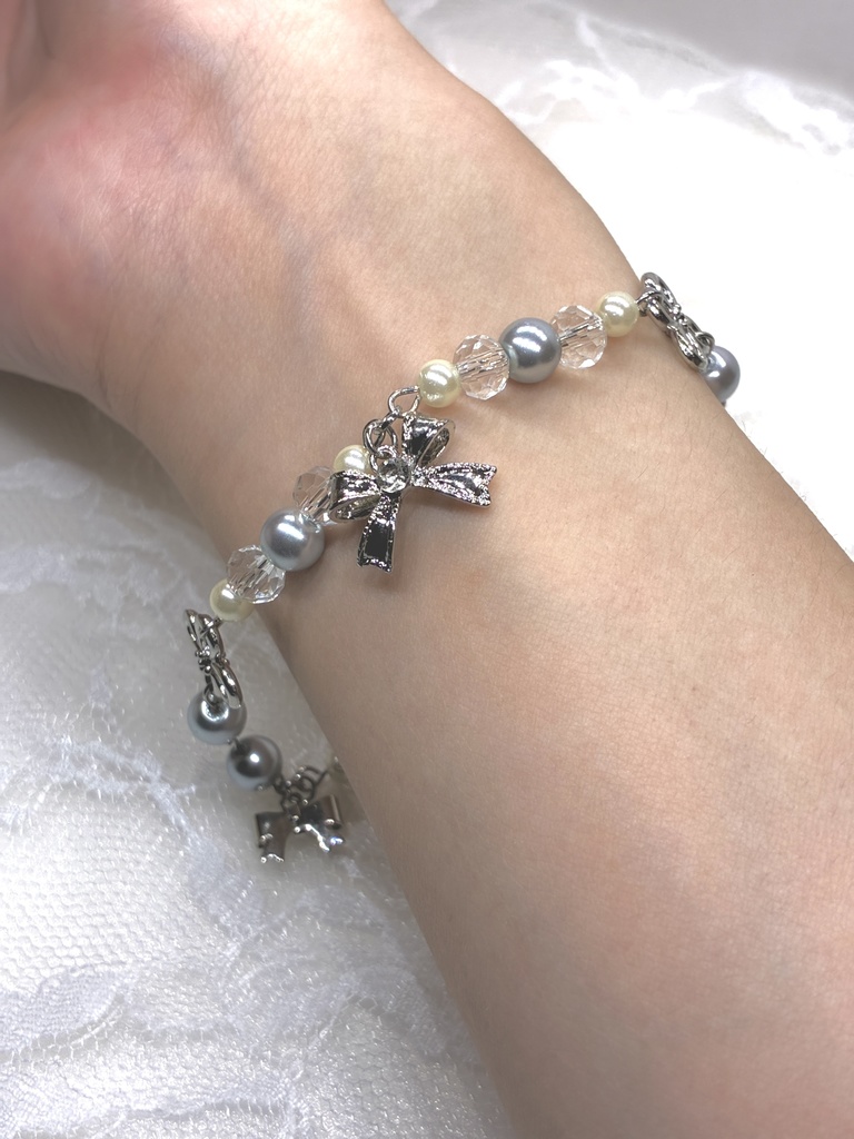 シルバーリボンのパールブレスレット