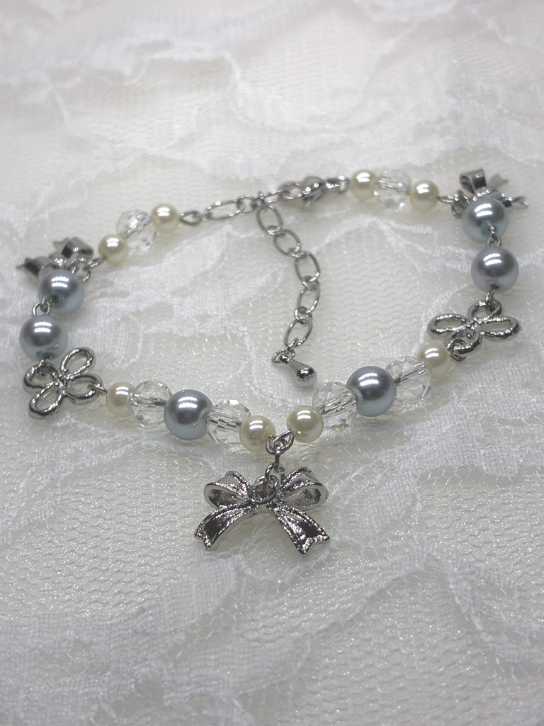 シルバーリボンのパールブレスレット