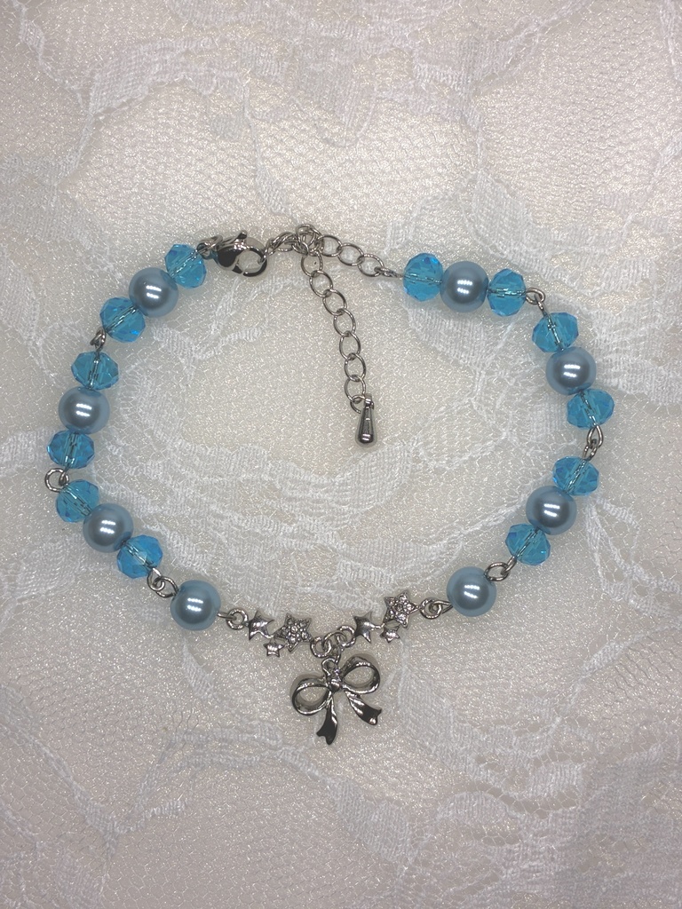 星とリボンチャーム付きのパールブレスレット