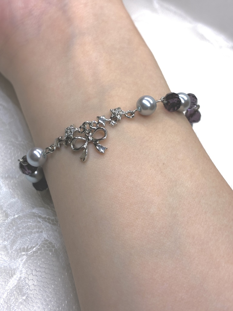 星とリボンチャーム付きのパールブレスレット