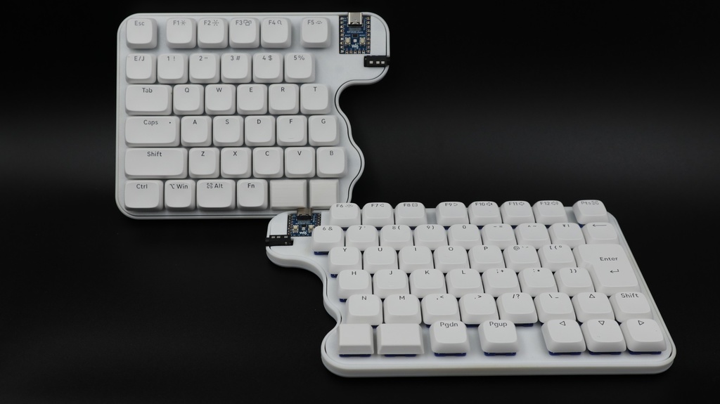 【ロープロ 左右分割 JIS配列】Moon83s v2【自作キーボードキット】