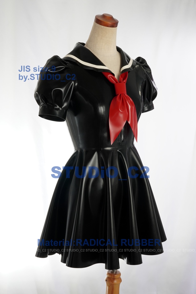 「売り切れました」試作ラバーセーラー服 9号サイズ 47:53