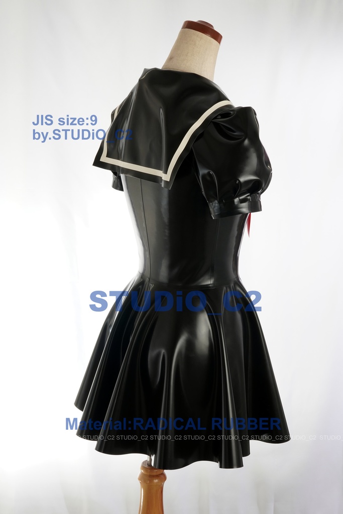 「売り切れました」試作ラバーセーラー服 9号サイズ 53:47