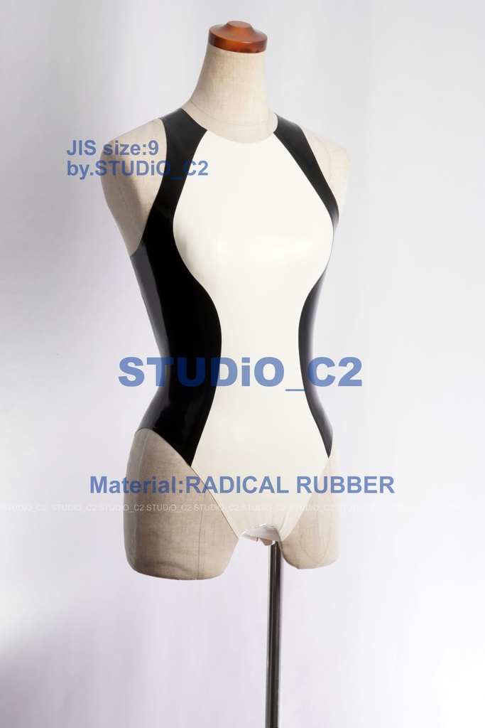 「売り切れました」ラバー競泳水着 9号サイズ 白/黒