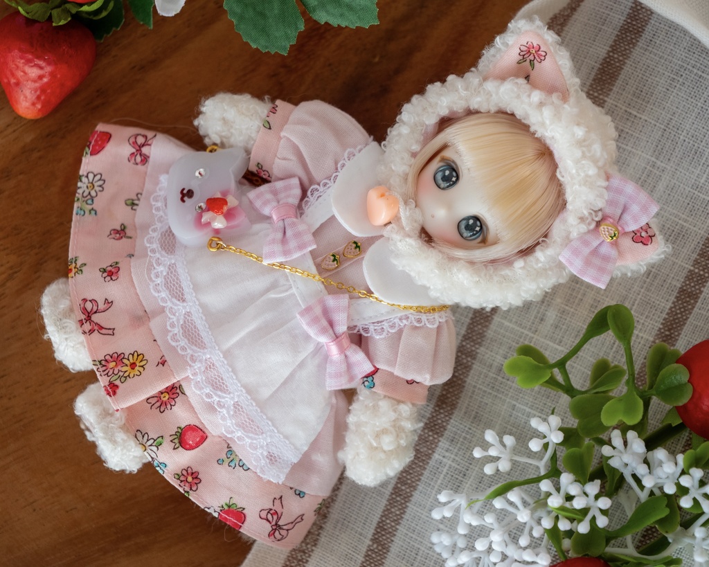 「ねこちゃんといちごのお茶会」着ぐるみセット