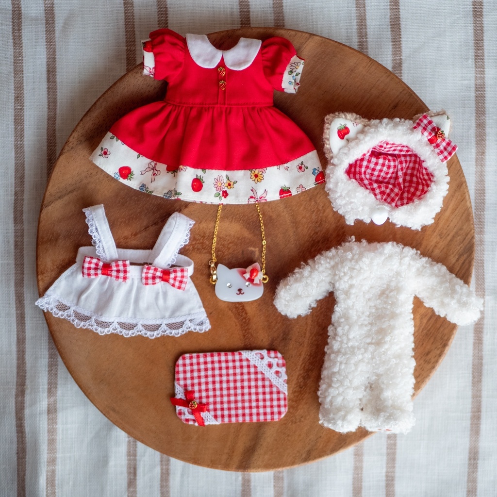 「ねこちゃんといちごのお茶会」着ぐるみセット