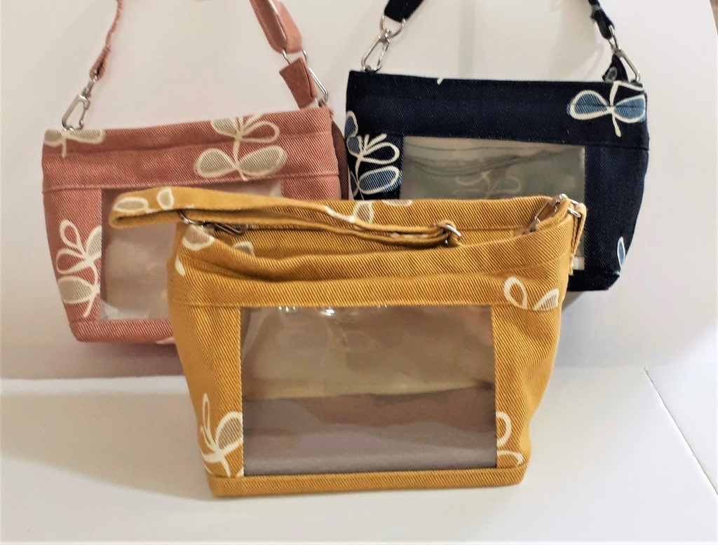 もちマス お出掛けポーチ