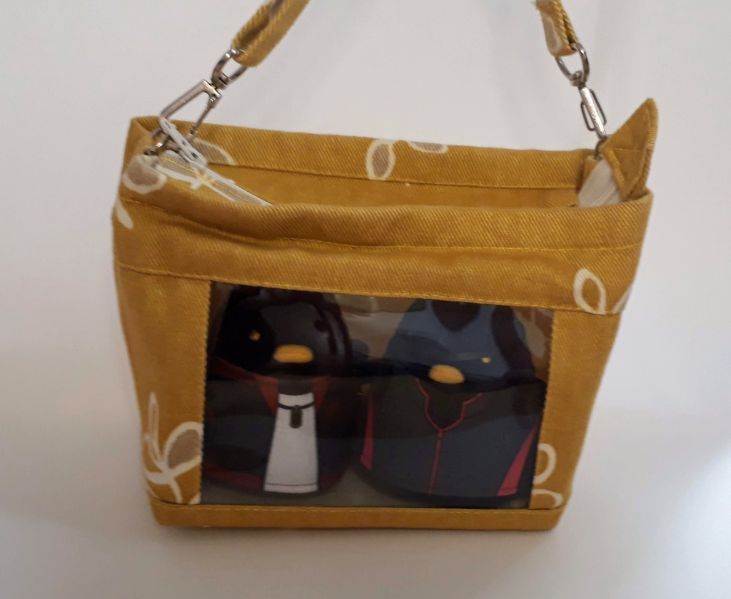 もちマス お出掛けポーチ