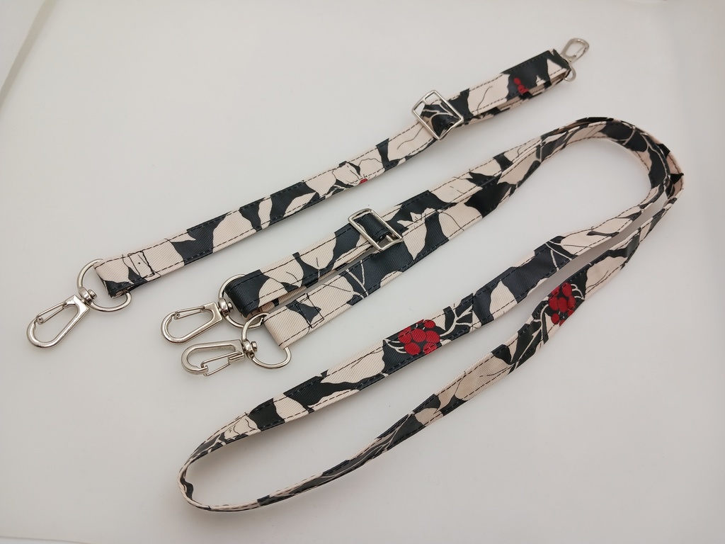 もちマス お出かけポーチ Ver.2