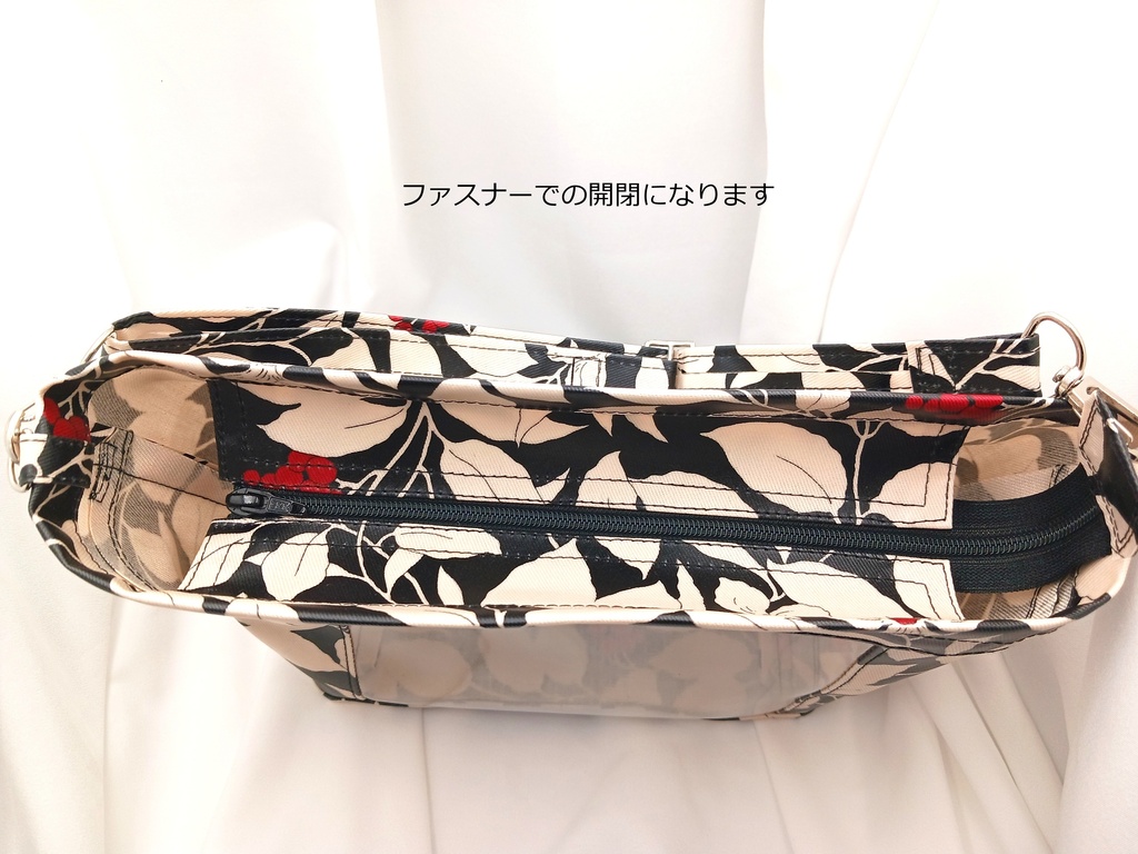 おでかけポーチ(黒)