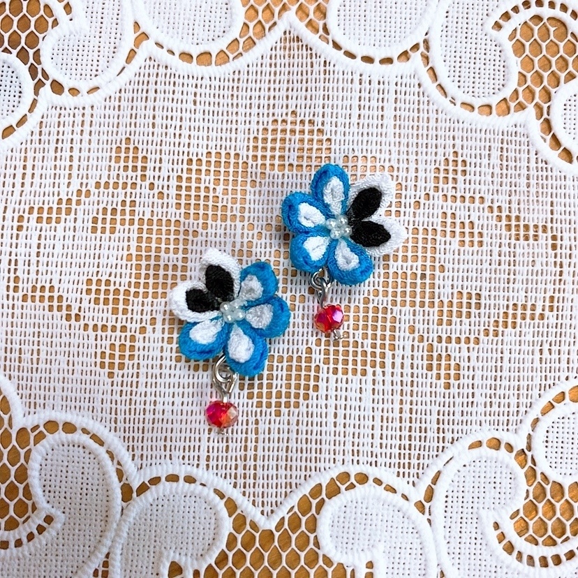 リュウソウジャー モチーフピアス