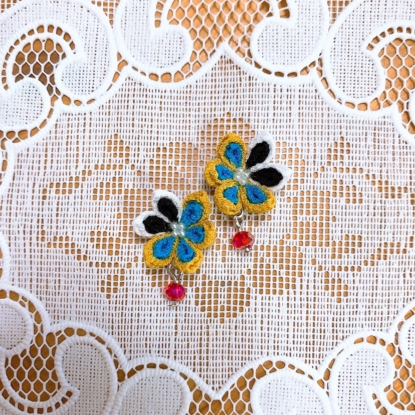 リュウソウジャー モチーフピアス