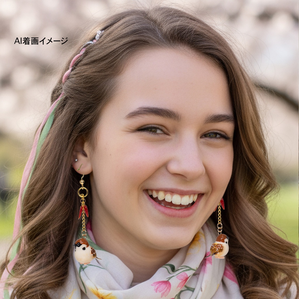 冬限定・ぷっくりスズメのピアス・イヤリング