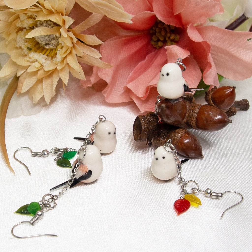 雪の妖精シマエナガのピアス・イヤリング