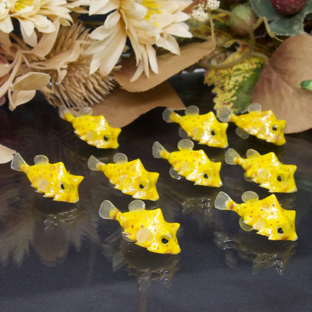 ラクダハコフグのゆらめくピアス・イヤリング