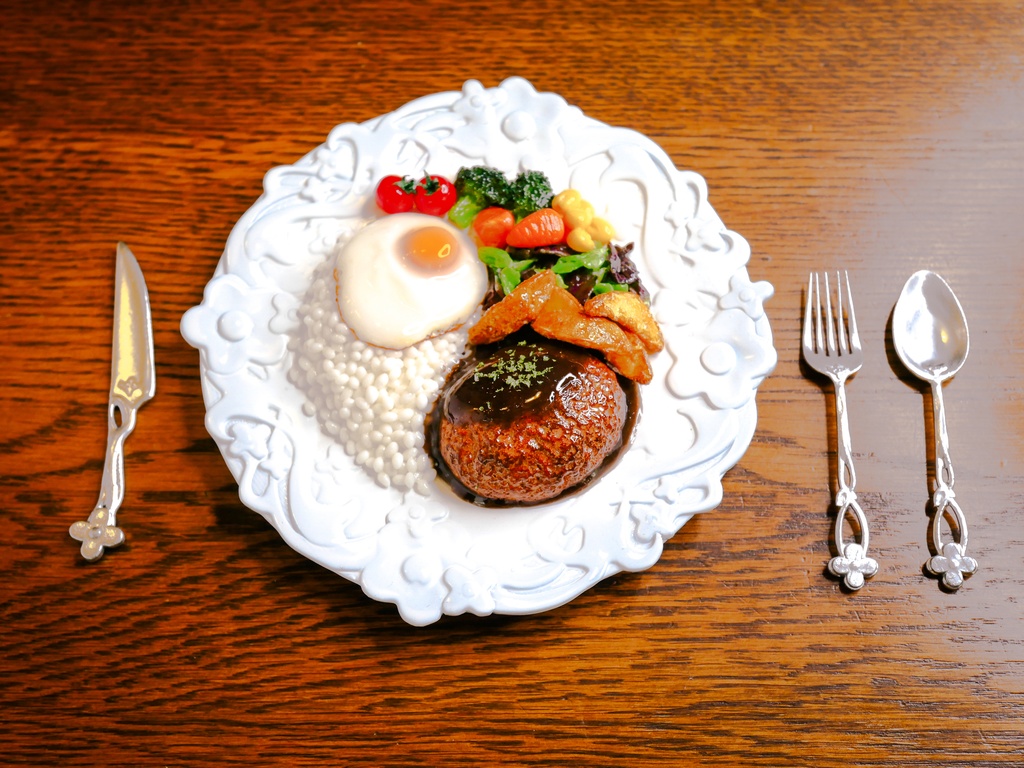 【終了】花柄ディナー皿(ホワイト)