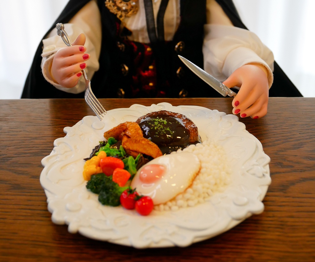 【終了】花柄ディナー皿(ホワイト)