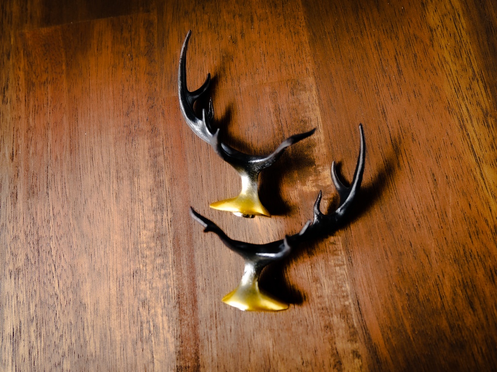 【終了】ミニ鹿角 ブラック×ゴールド(40cmドール用)