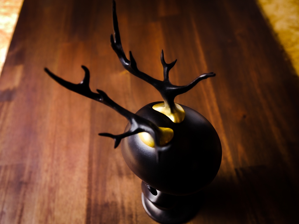 【終了】ミニ鹿角 ブラック×ゴールド(40cmドール用)