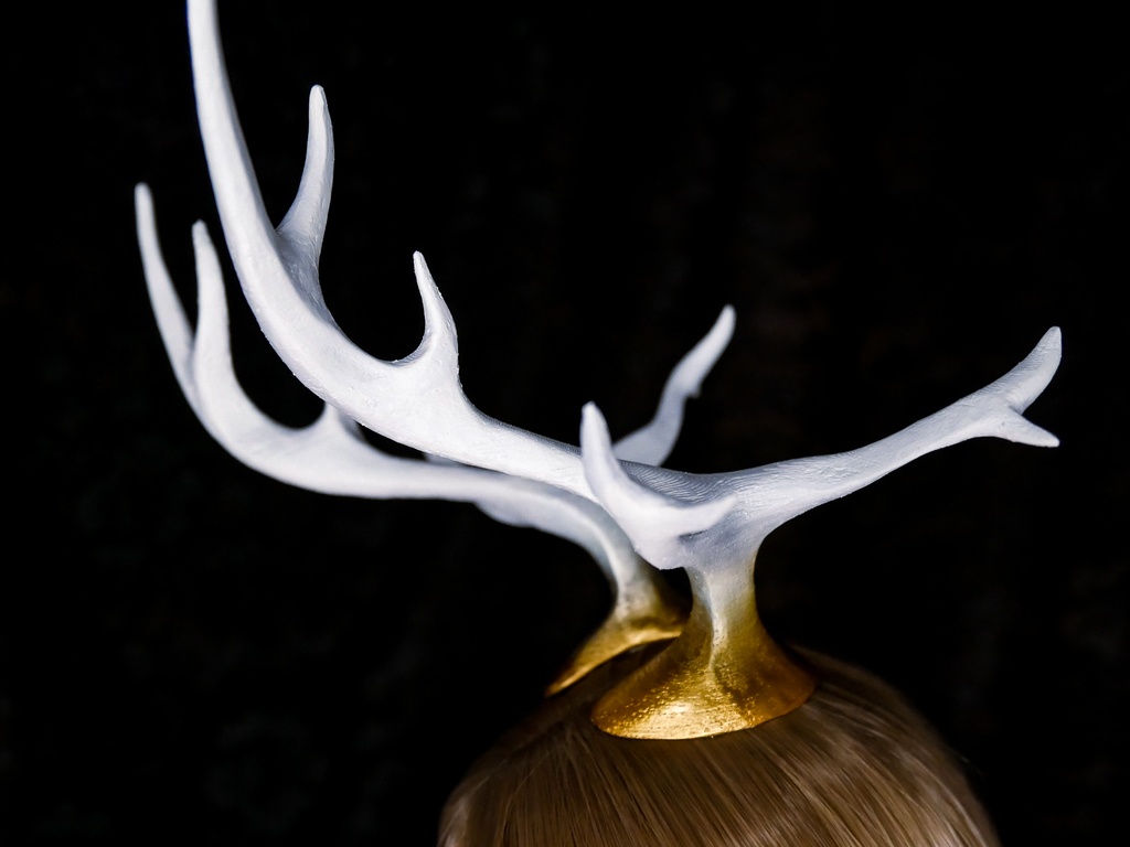 【終了】鹿角 ホワイト×ゴールド(60cmドール用)