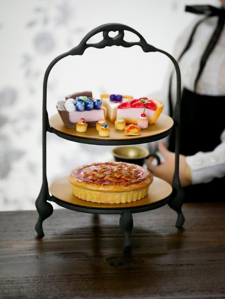 【セール】猫足ケーキスタンド(60cmドール用)