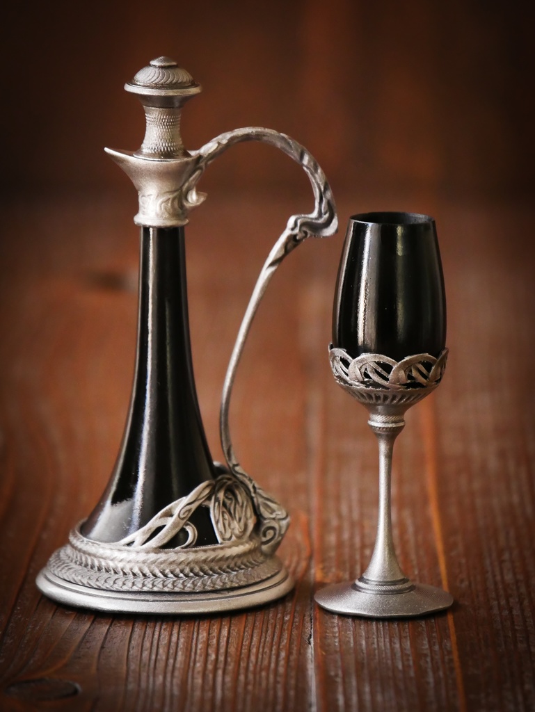 【セール】アンティークデカンタ 2種(60cmドール用)