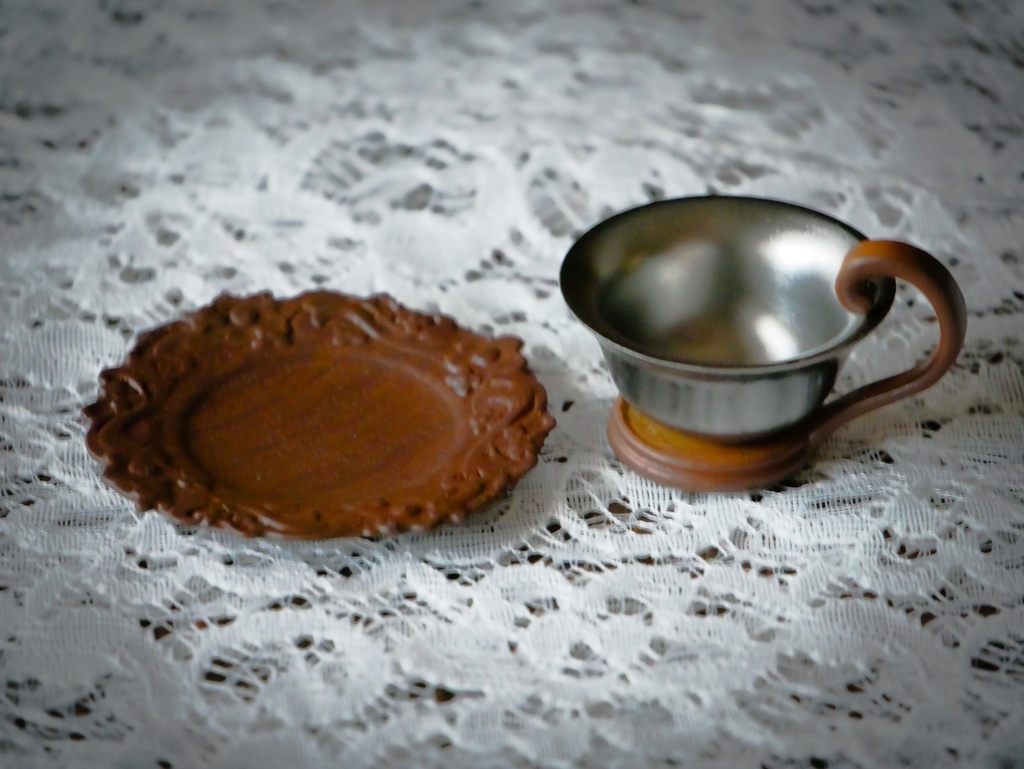 花柄ティーカップ&ソーサー(60cmドール用)