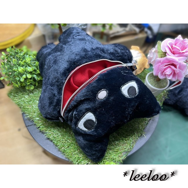 ★★里親募集中★超デカ黒猫ヤローのポーチ★★