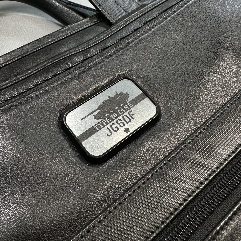 ◆TUMI JGSDF 10式戦車アイコン カスタムプレート 銀x黒 30x50mm