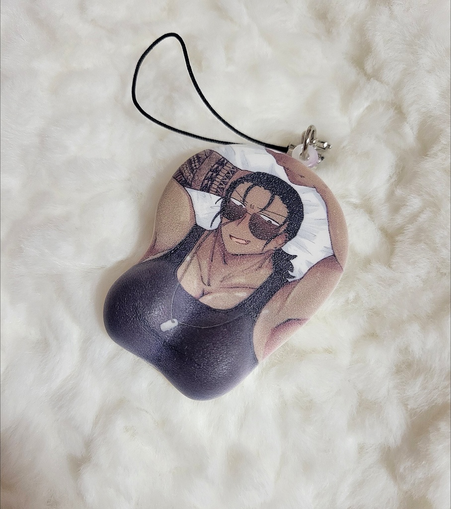 G4のおっぱいマウスパッドストラップ